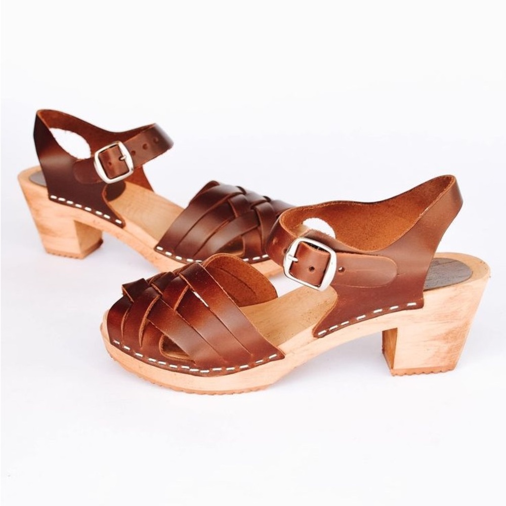MIA authentic dream weaver clog sandals